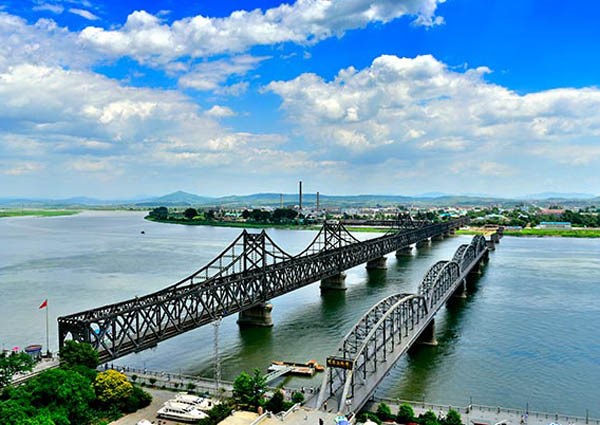 From Dandong To the US