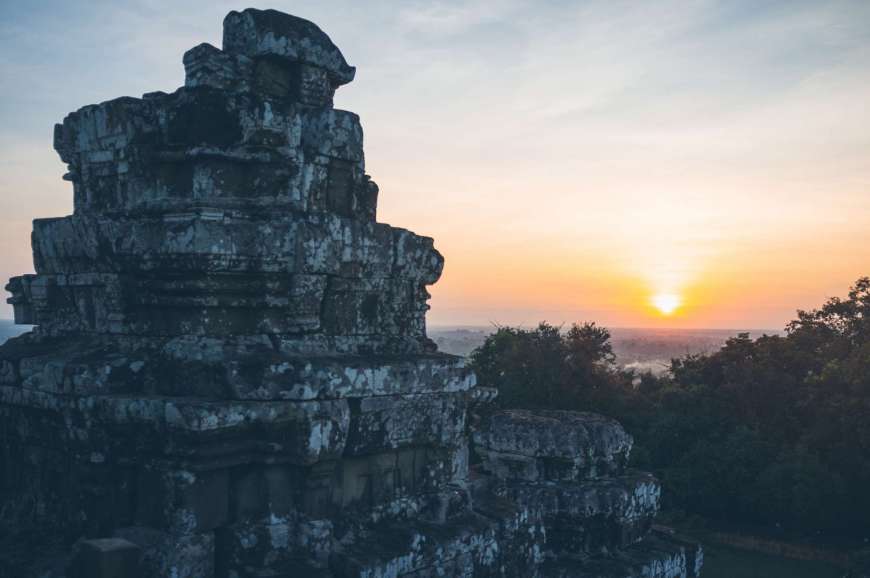 Freight from humen to cambodia
