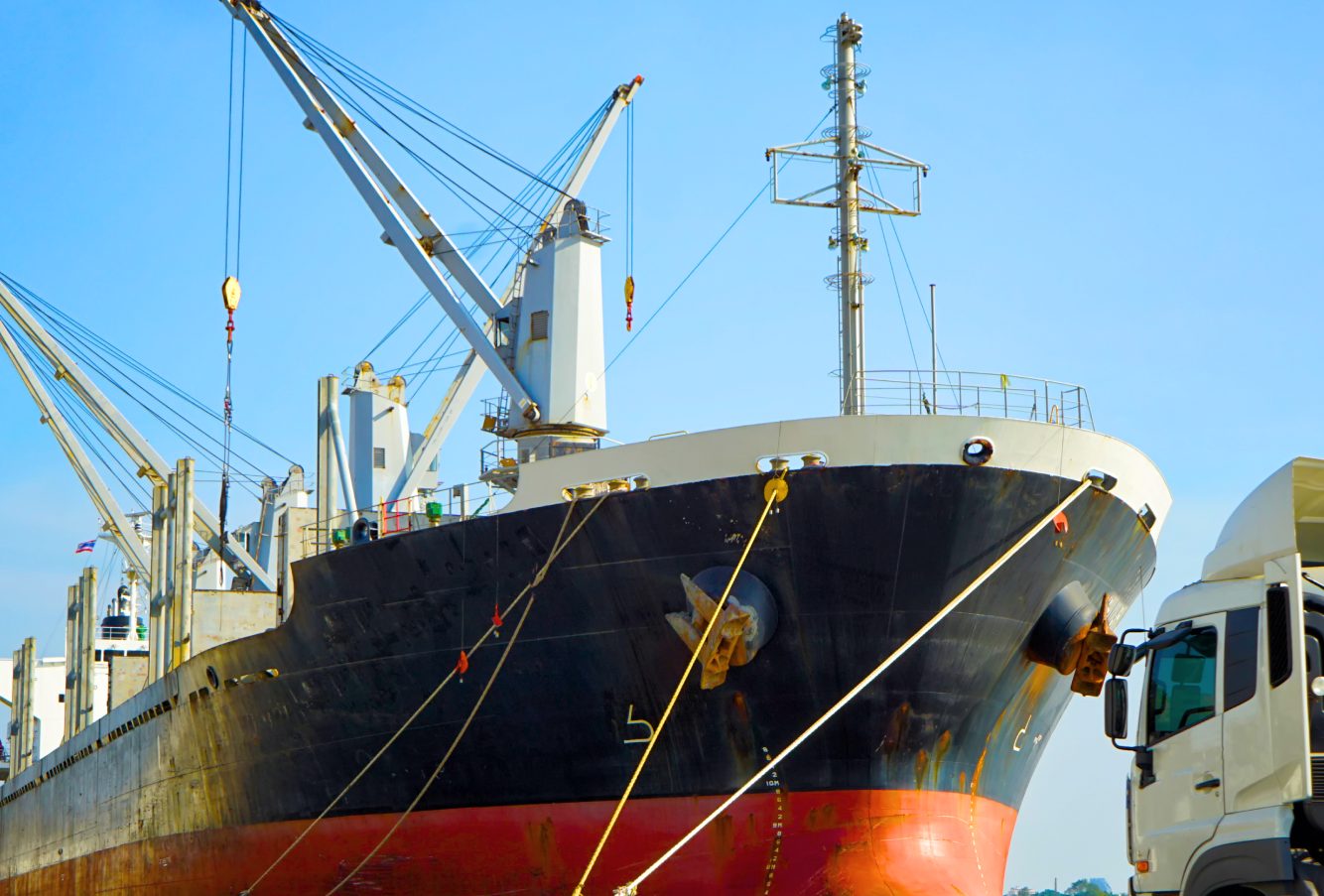 shipping from huangpu old port to the US logistics