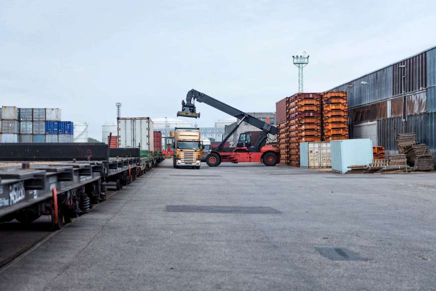 Freight from shenwan to malaysia
