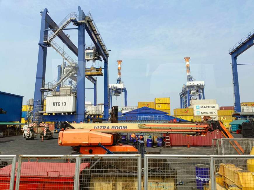 freight from huangpu old port to singapore