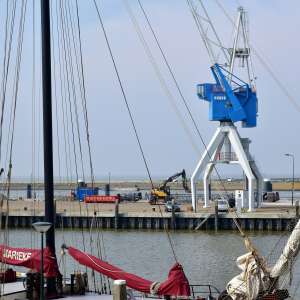 freight from huangpu old port to Belgium