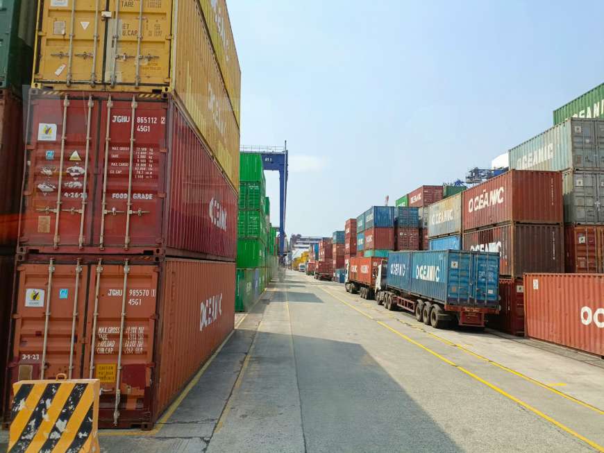 Freight from Xiamen Port to UAE