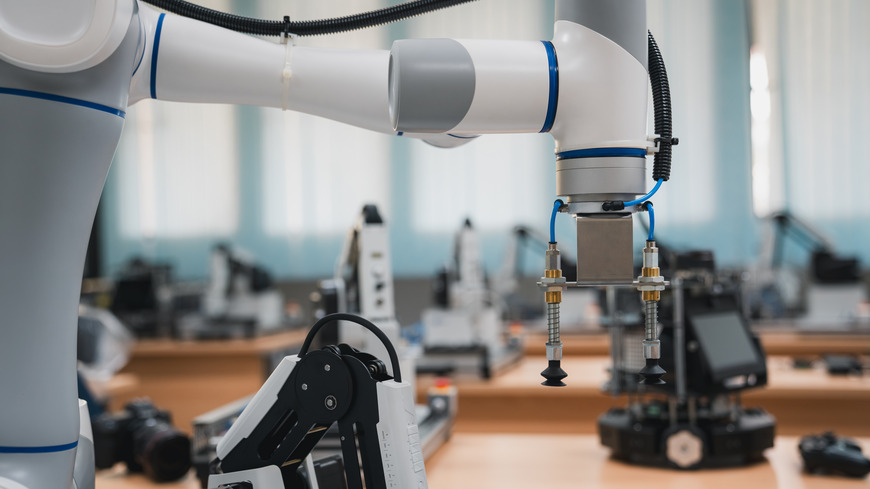 Exoskeleton Robotics Technology: Transforming Logistics & Warehousing