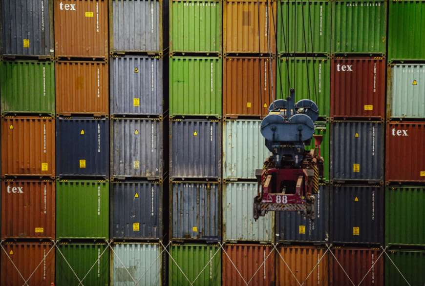 Simplifying Cross-Border eCommerce with FreightAmigo's API Integration