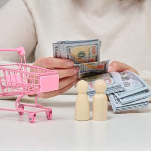 E-commerce Boom: Consumer Loans Reshaping Freight & Logistics