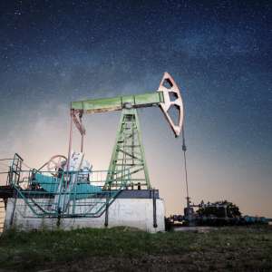 US Oil Production Shifts: Enhancing Exports and Freight Strategies