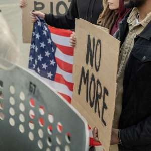 Overcoming Trade Challenges: Boycotts and Flexible Shipping