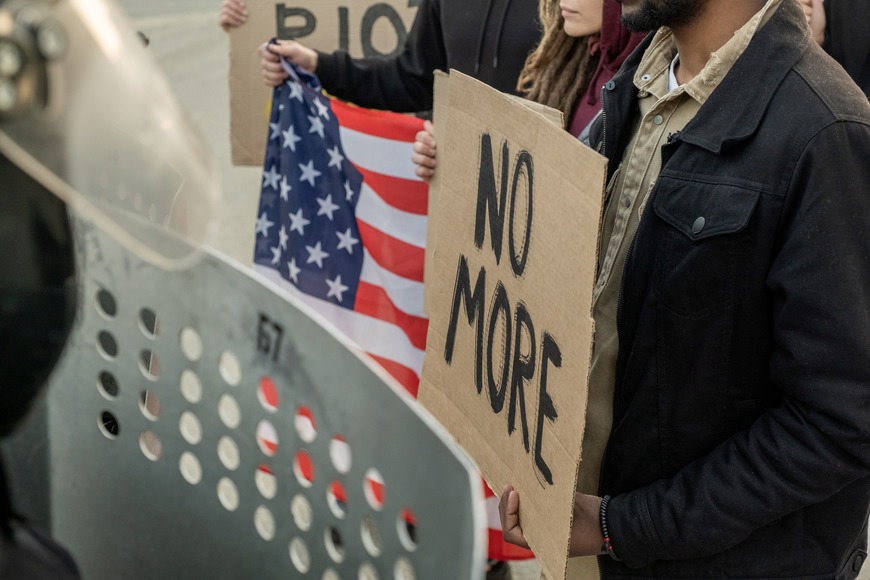 Overcoming Trade Challenges: Boycotts and Flexible Shipping