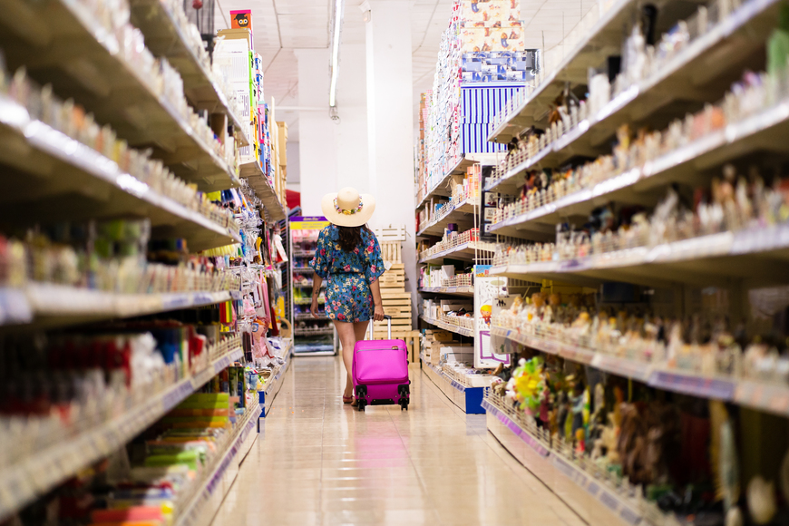 Cross-Border Shopping: Navigating Challenges and Opportunities